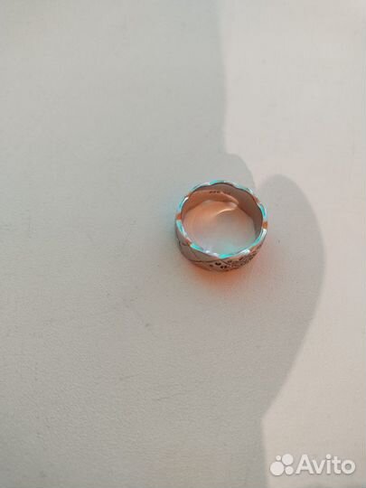 Серебряное кольцо