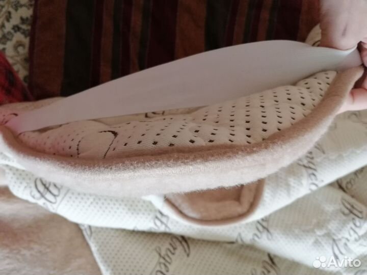 Наматрасник из шерсти ламы