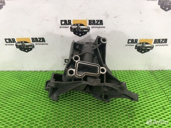 Кронштейн гидроусилителя