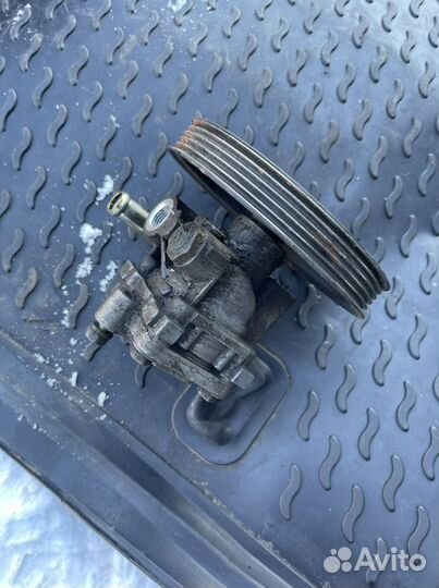 Насос Гур Mitsubishi Lancer Cedia 4G93