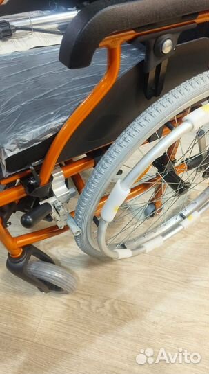 Коляска инвалидная Новая