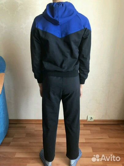 Спортивный костюм