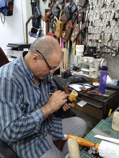 Мастер по ремонту обуви и изготовлению ключей