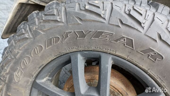 Goodyear Wrangler MT/R Kevlar 275/70 R18