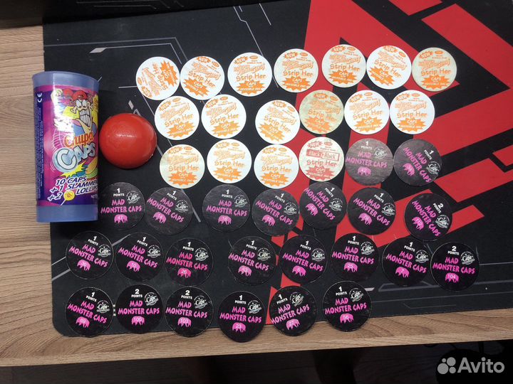 Бокс для фишек кэпсов соток strip her mad mad mons