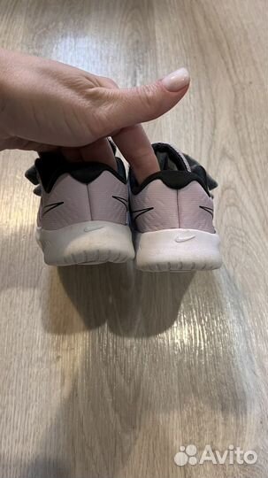 Кроссовки nike для девочки с 9
