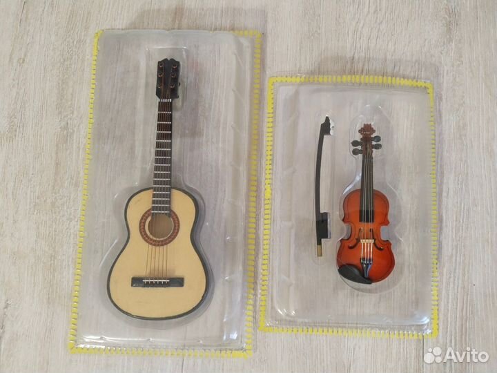 Музыкальные инструменты в миниатюре ашэт