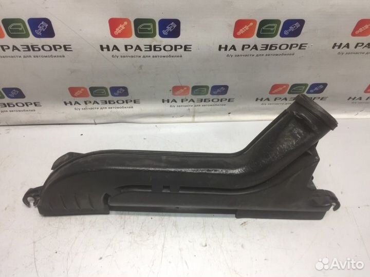 Воздухозаборник Nissan Teana J32