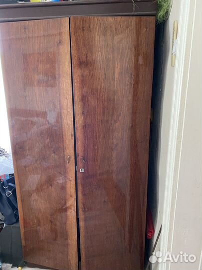 Отдам шкаф