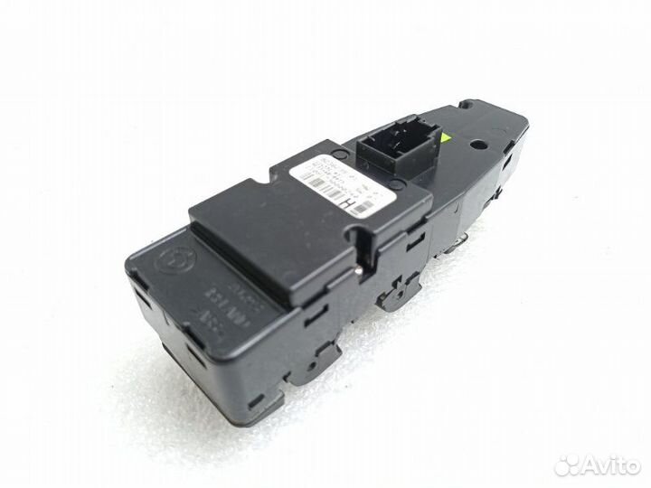 Блок управления стеклоподъемниками передний левый