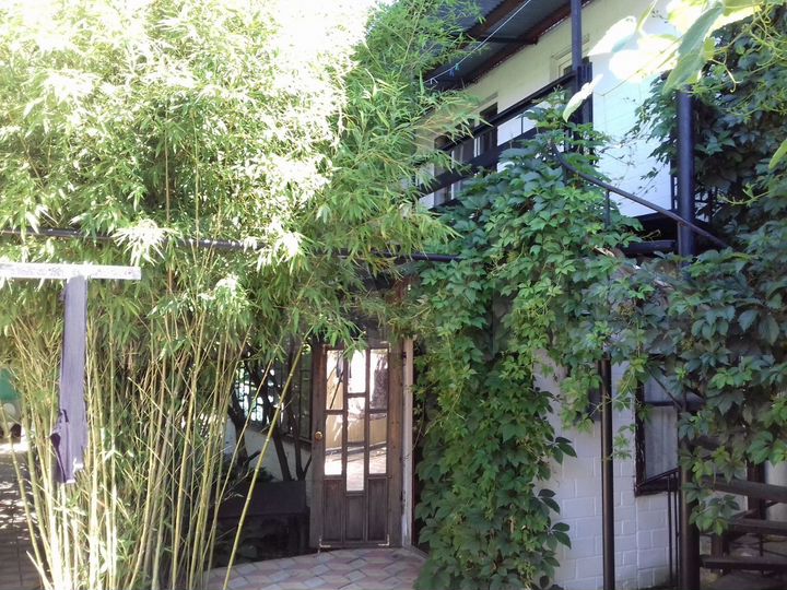 Дом 80 м² на участке 6 сот.