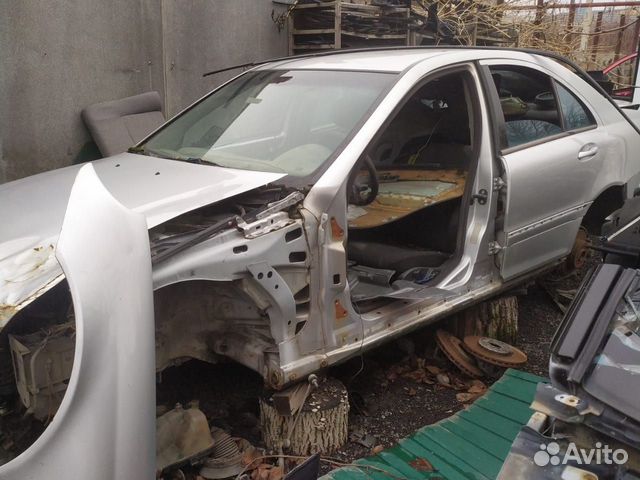 Кузов по частям Mercedes C-203