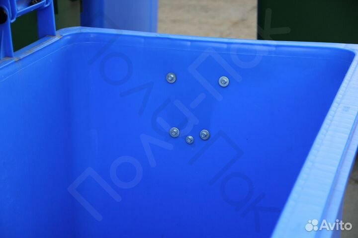 Пластиковый мусорный контейнер 660л R4593