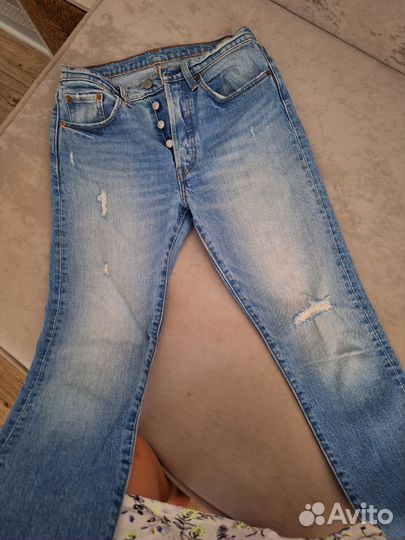 Женские джинсы levis 501