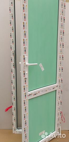 Пластиковые дверь 700х2000