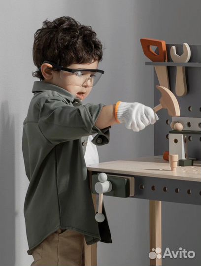 Детский деревянный верстак