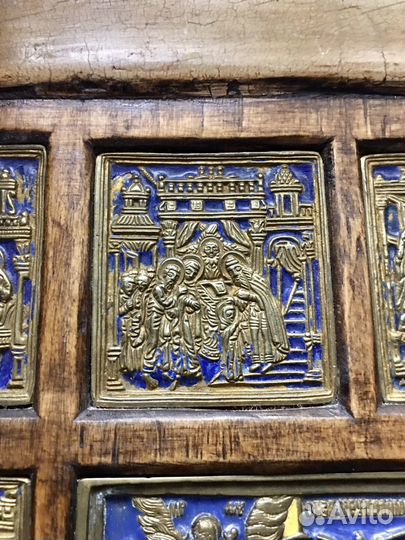 Иконы, кресты, складни старинные