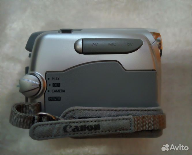 Цифровая видеокамера canon MD111