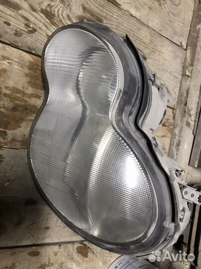 Фара mercedes w203