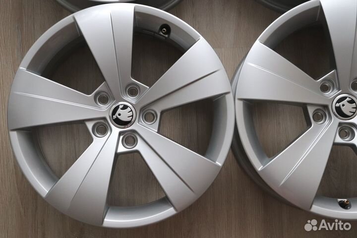 Skoda R17 оригинал
