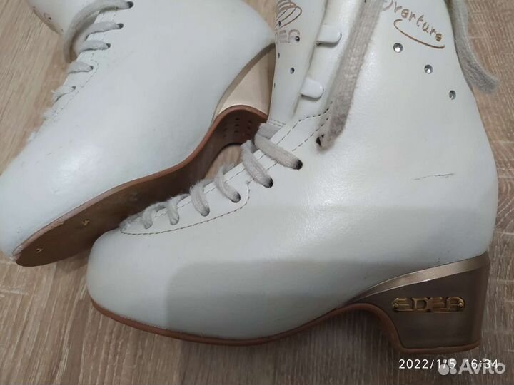 Фигурные коньки (ботинки) edea overture 195 (без л