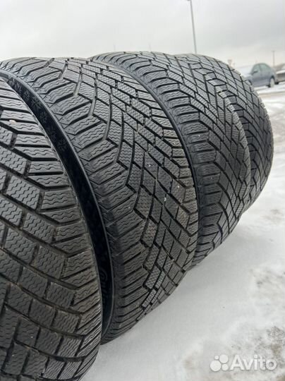 Continental ContiVikingContact 7 225/45 R18 95T