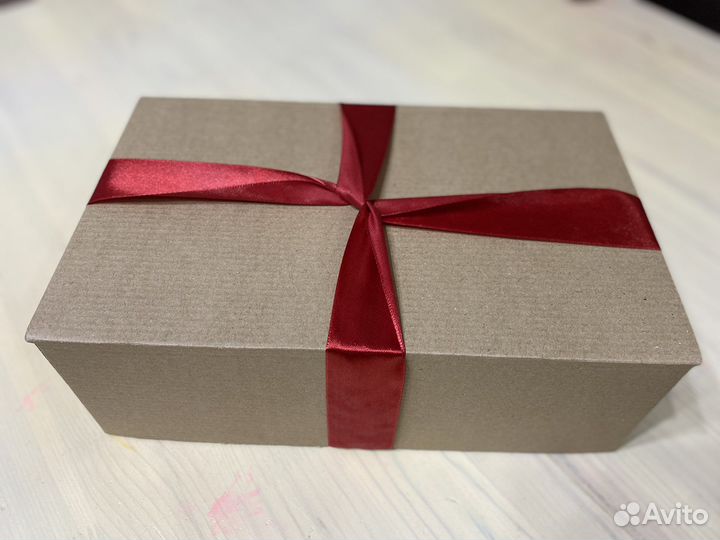 Подарочный бокс для девушки. Коробка с подарком