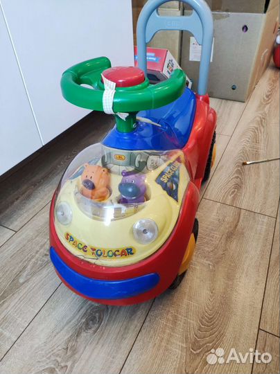 Машинка каталка толокар