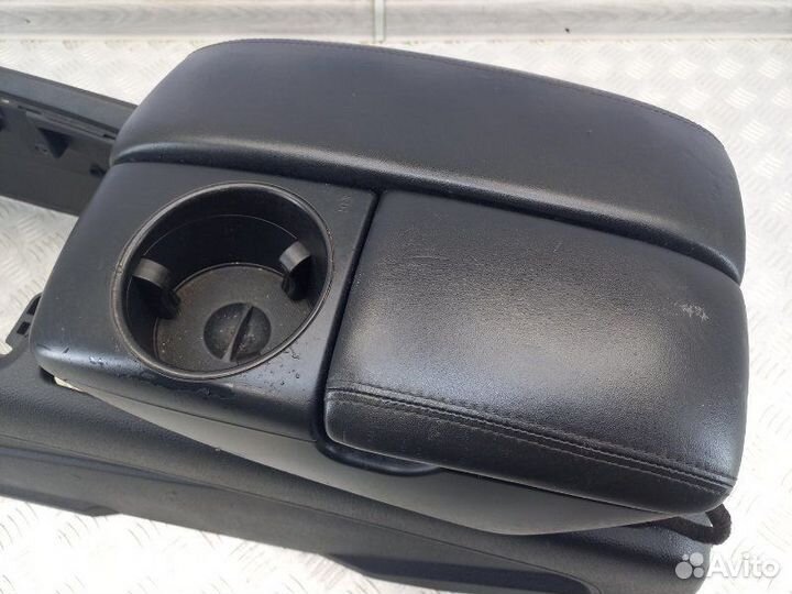Подлокотник с консолью Audi Q7 4LB 3.0 casa 240