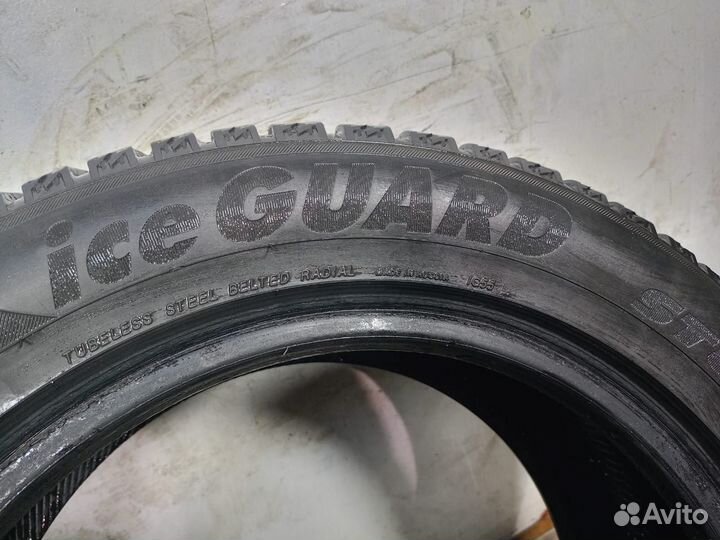 Yokohama Ice Guard Stud IG35 215/55 R16