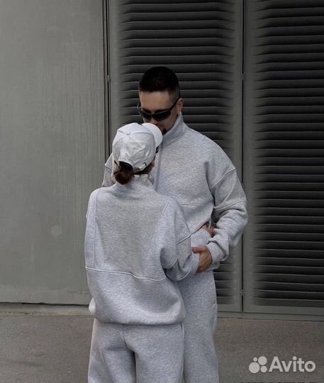 Парные спортивные костюмы