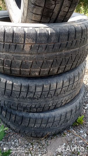 Bridgestone Blizzak Revo GZ 225/60 R17