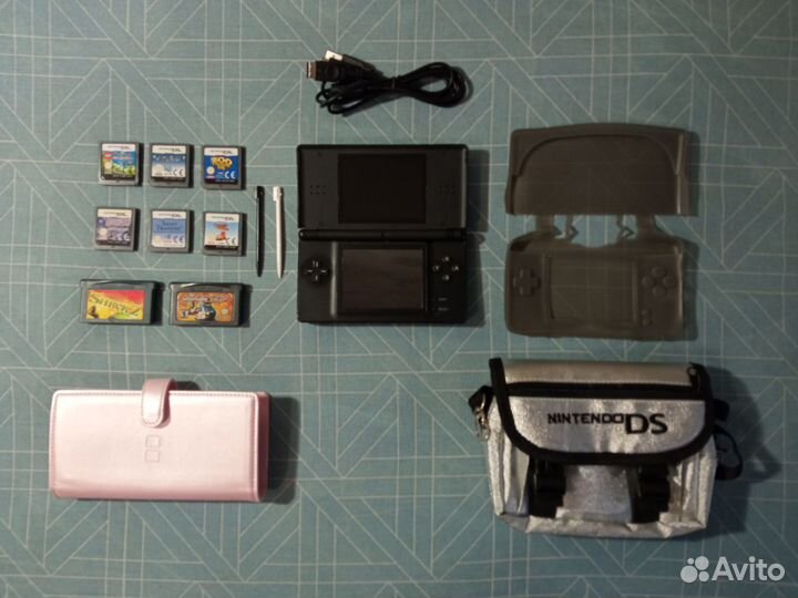 Nintendo DS Lite с играми