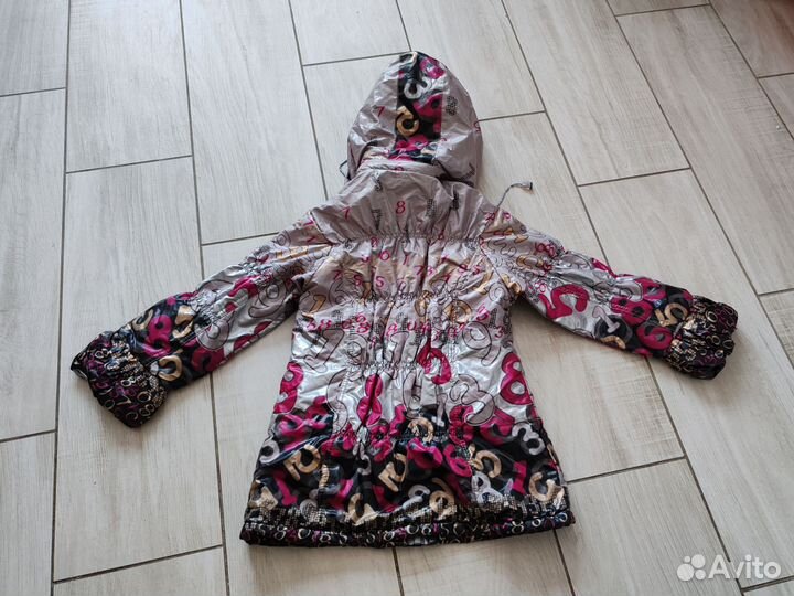 Продам куртку детскую