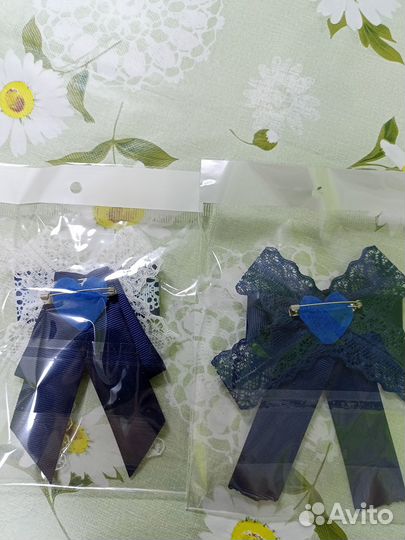 Брошки-бантики