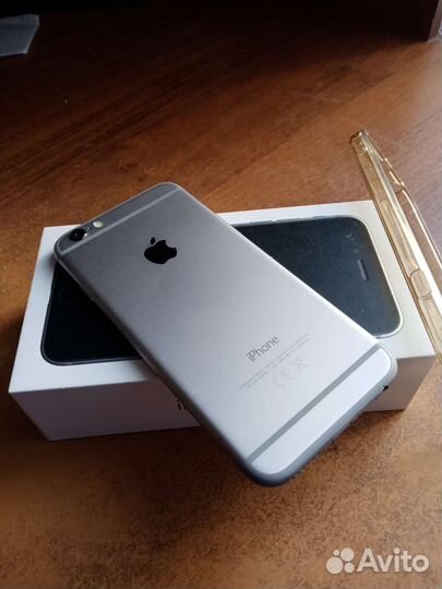 Телефон iPhone 6