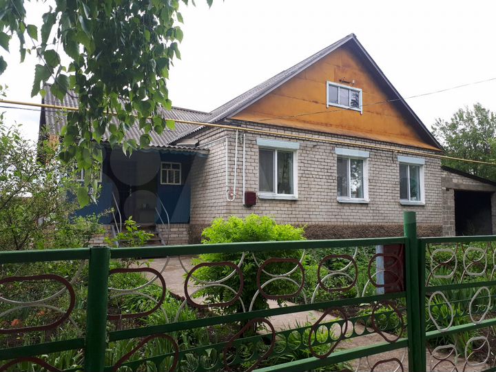 Коттедж 100 м² на участке 11 сот.