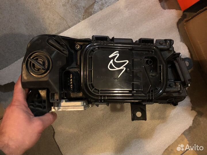 Фара левая Audi A6