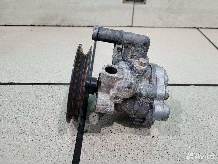 Насос гур Kia Cerato 1