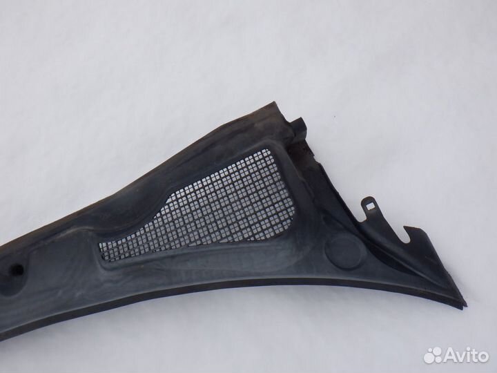 Решетка Планка под лобовое стекло Saab 9-5 9600