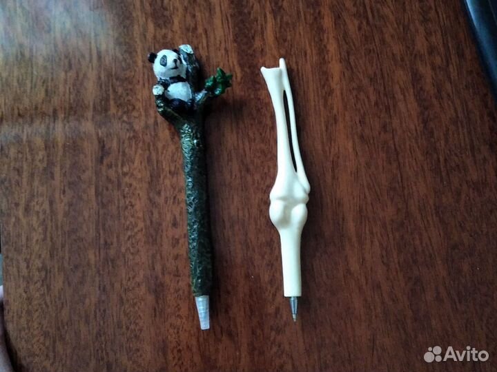 Шариковые ручки для письма