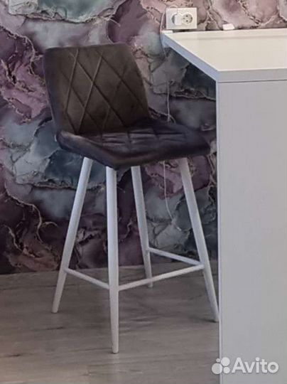 Барный стул