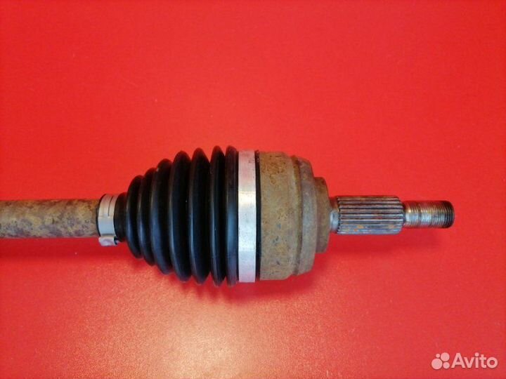 Привод правый передний Renault Duster