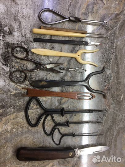 Старинный инструмент для рукоделия