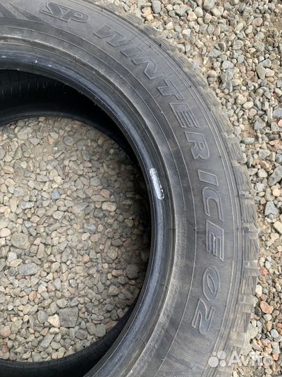 Dunlop SP Winter Ice 02 235/55 R17