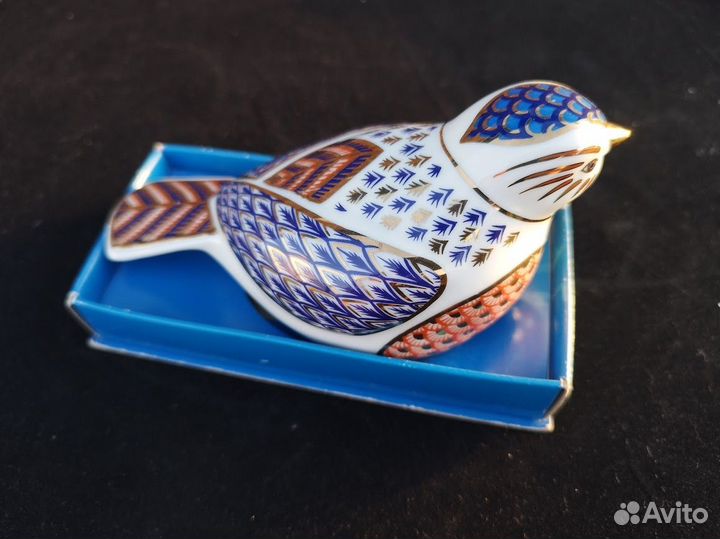 Фарфоровая птичка Япония