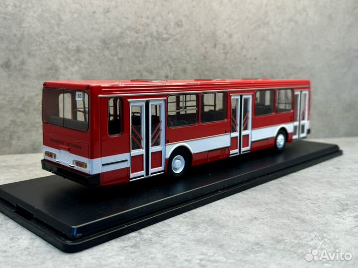 Коллекционная модель Лиаз-5256 SSM 1:43