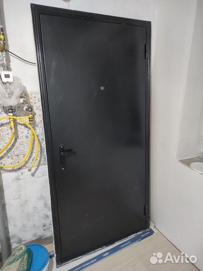 Дверь входная металлическая 96х205