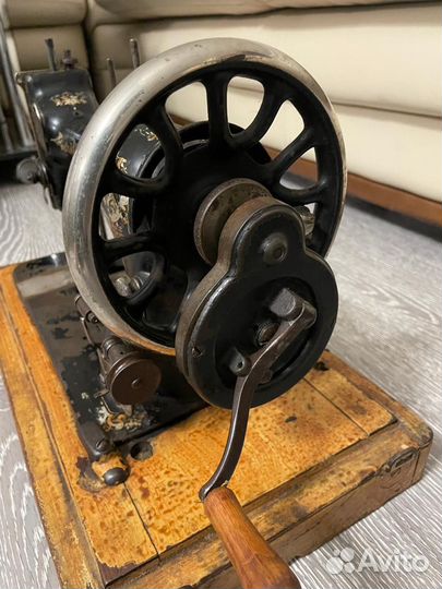 Швейная машина singer