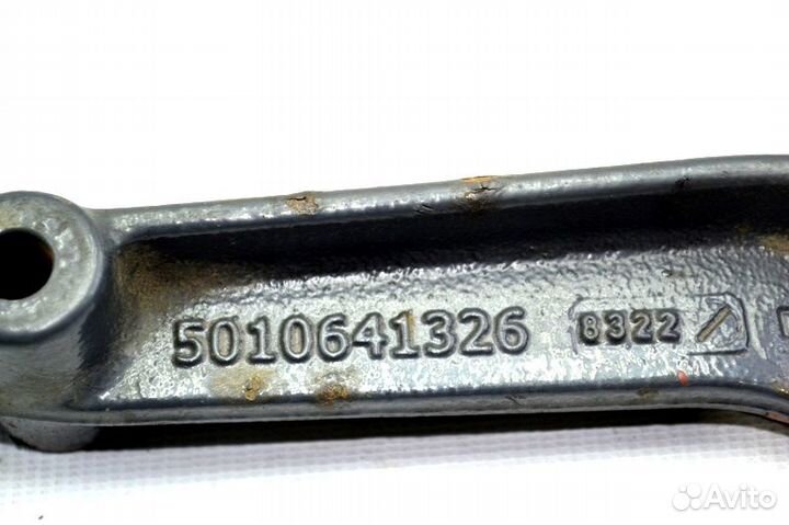 Кронштейн с рамы renault trucks Premium 2 (01.05)